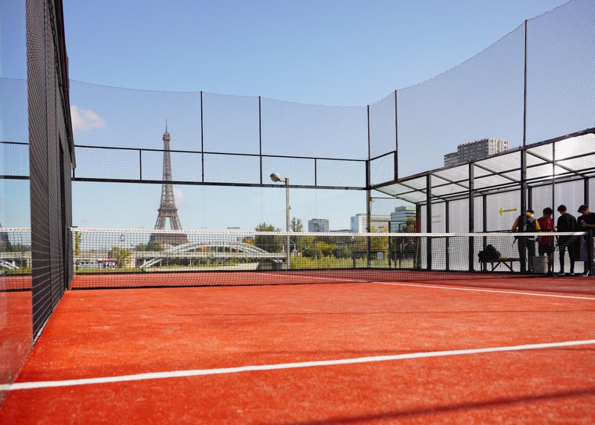 Padel Galis brings padel to the heart of Paris with its Flexipadel ...